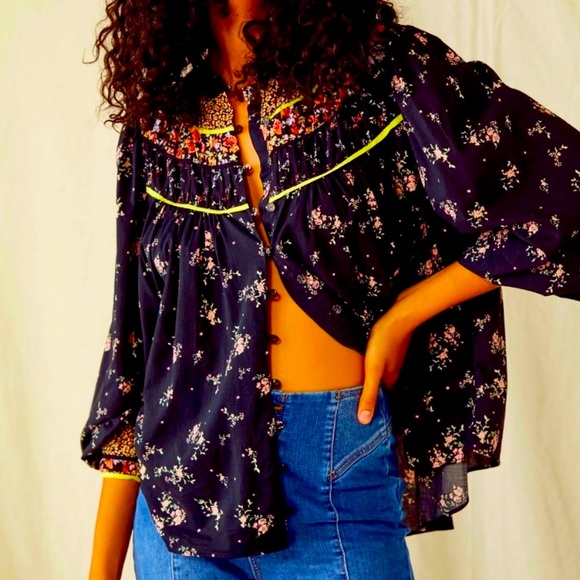Free People Tops - FREE PEOPLE PALOMA PRINTED BOHO INSPIRED BLOUSE